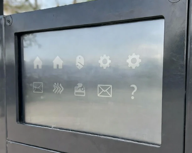 Vzdržljiv zunanji kiosk z zaslonom na dotik za-okolja z visokim prometom